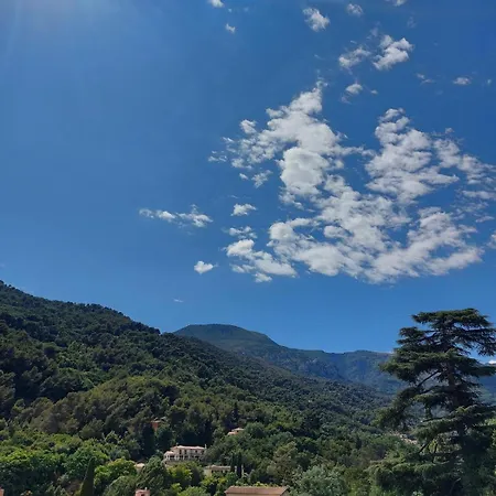 Appartement Beautiful 2 With Terrace