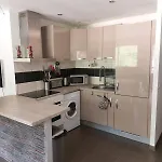 Beautiful 2 With Terrace מנטון